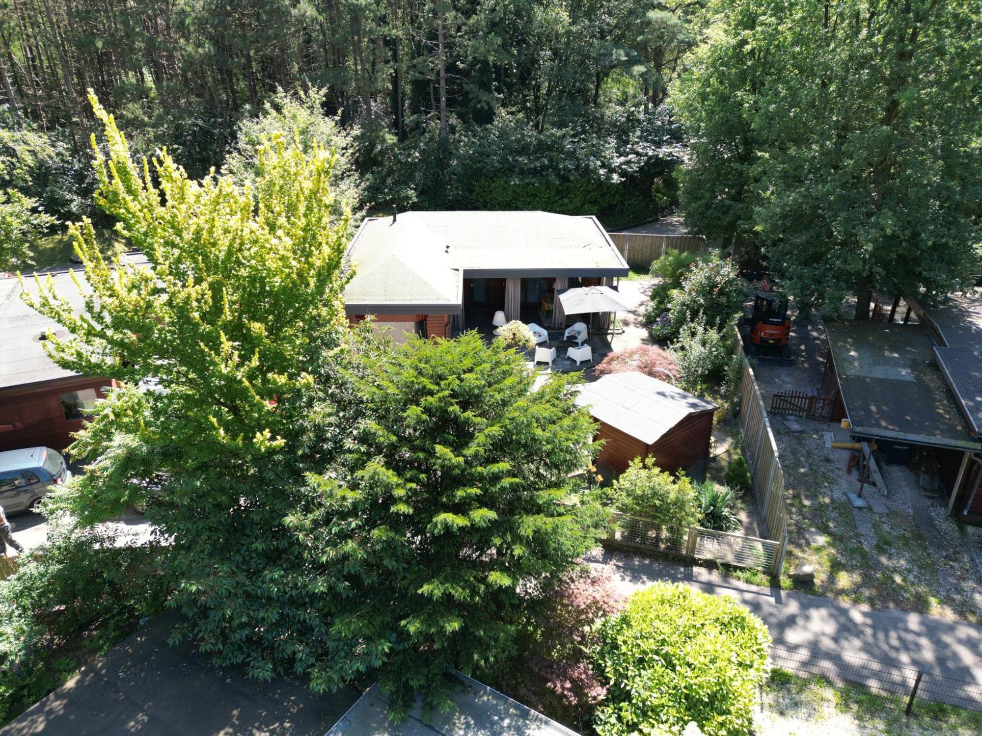 Gezellig Chalet Met 2 Slaapkamers Aan Bosrand Erm Екстериор снимка